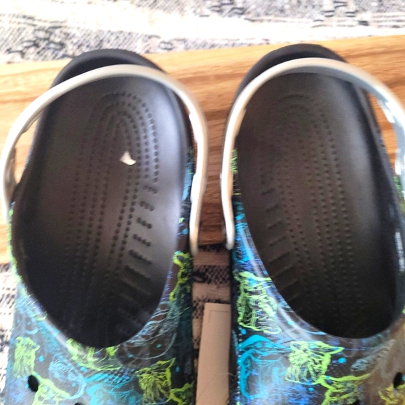 Crocs Mens size 13 RARE Mandalorian, NWT. - Picture 8 of 10
